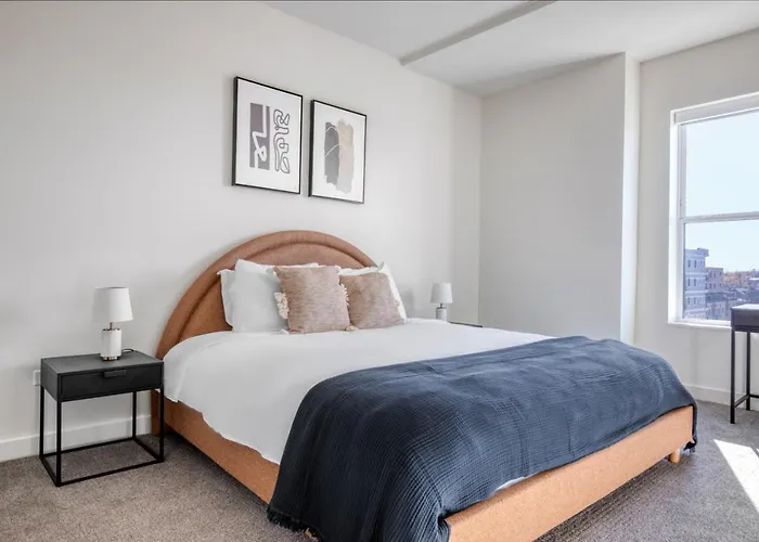1br W Lounge Pool Gym Nr Metra Chi-861 Apartment *