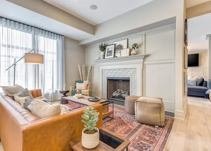 Apartment 1br W Lounge Pool Gym Nr Metra Chi-861 Elmhurst