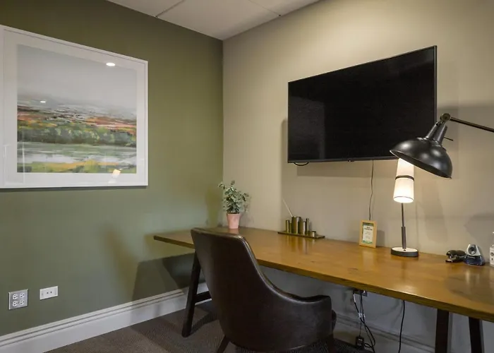 Apartment 1br W Lounge Pool Gym Nr Metra Chi-861 Elmhurst